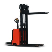 Самоходный штабелер SDK 1536