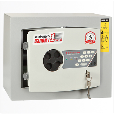 Сейф взломостойкий NTR 22Me с ключевым замком