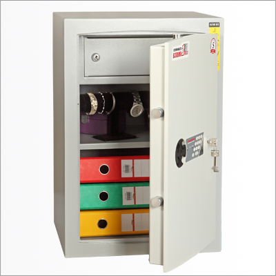 Взломостойкий сейф NTR 61MEs с ключевым замком