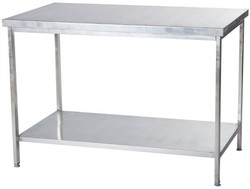Стол производственный без борта со сплошной полкой длина 1400 мм